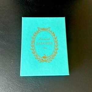 Tiffany color box from La Duree. NWOT